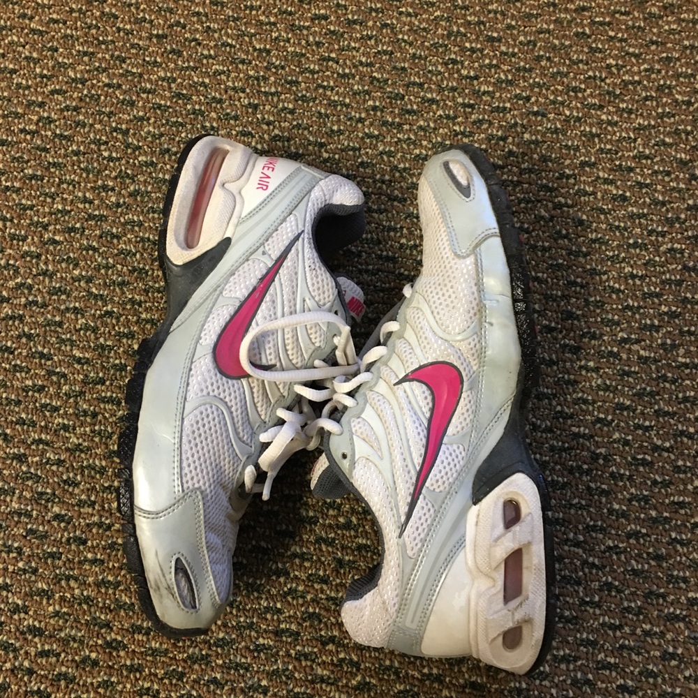 Nike Tennis Shoes